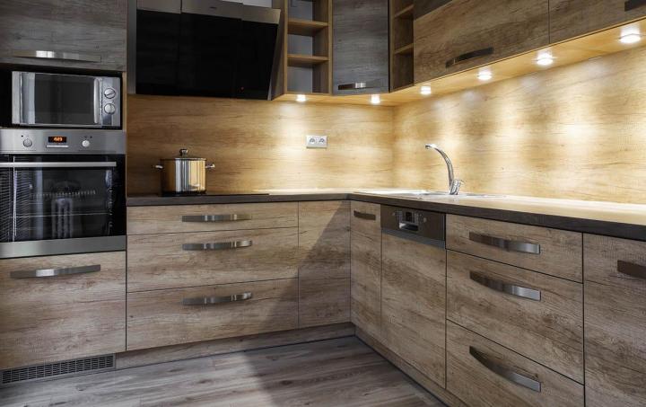 Installation d'armoire de cuisine, La Prairie